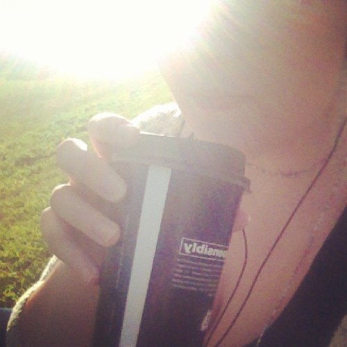 ‘Hay is my coffee too big?’ Said no Immy ever. #immy #loves #coffee #yum