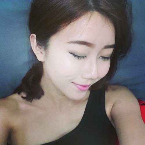 jocelynweee:  Home waiting for my love @ethancheee while watching the noose! #pretendingtosleep #thenoose #tvtime #asian #girls #prettyhaireveryday #sggirl #oohyeah