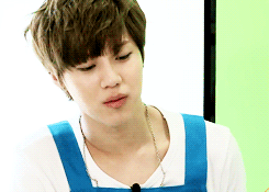shawollet:  tasting delicious food...but NO   