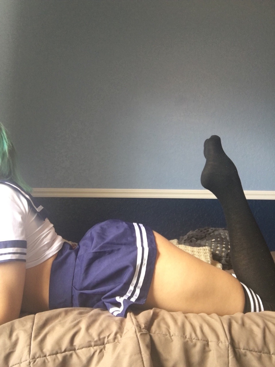 lilys-erotica:Woop woop I took pictures today~  If this gets a ton of notes I’ll