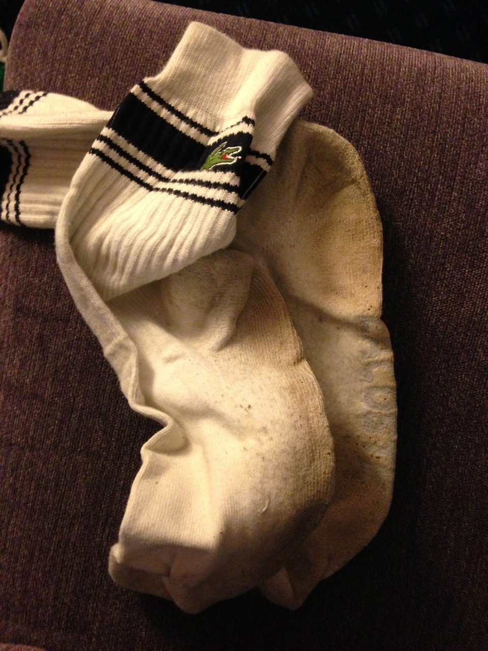 nike-sniffer:  meine volgewixten Sox und Sneaker  I wanna stick my nose in those