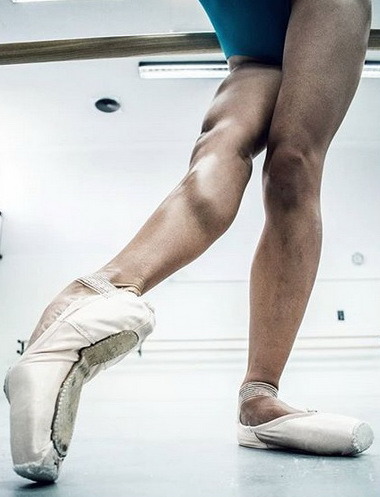 Porn photo Ballerina Legs : http://www.her-calves-muscle-legs.com/2018/10/ballerina-legs-stretching.html