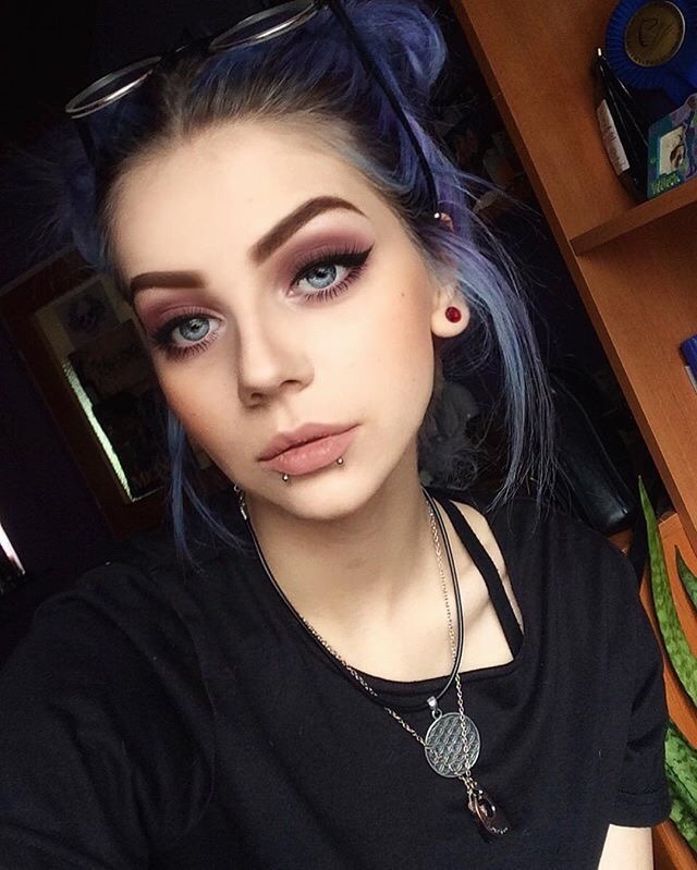 Image tagged with model makeup hairstyle on Tumblr