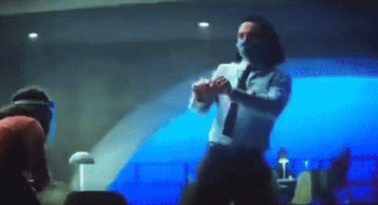 6f9359654f57a78d1d89502f9c318c10b5cfefc4.gifv