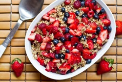 weaponinwaiting:  Raw Triple Berry Crisp 