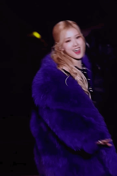 venompinks:ROSÉ ♡ hard to love solo stage, born pink concert 