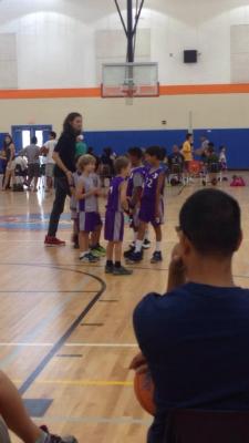 heyjules1251:  jcleavesvoidzinmyheart:  littlejoy2:  I’m screaming Nick Valensi coaches his son’s peewee basketball team  is this some kind of sick joke  omg 