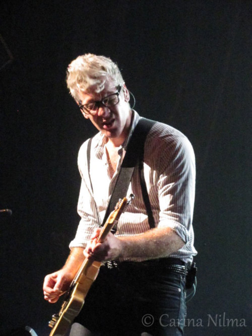 trvllngjwllr:  Kyle Cook of Matchbox Twenty @ Gibson Amphitheatre, Universal City Los Angeles ~ 17 J