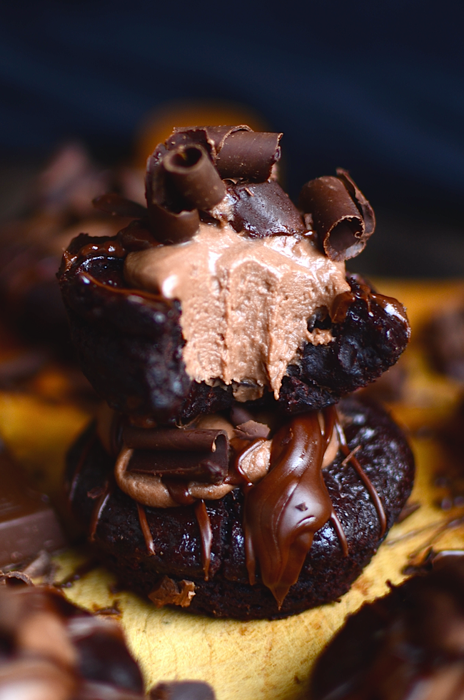 do-not-touch-my-food:  Nutella Cheesecake Mousse Brownie Bites 