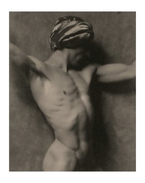 antique-erotic:  iffranco:   Mikhail Mordkin, Diaghilev’s Ballets Russes dancer, 1922, by 