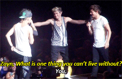 johnmitchelled-archive-deactiva:  @Louis_Tomlinson one of my closest and dearest