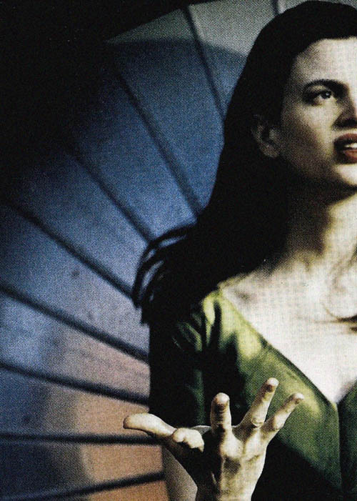 dormanta:  Kristen McMenamy in “NEO Urban Carmen” by Javier Vallhonrat for Vogue Italia April 1990