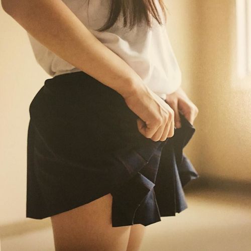 mani023fav:  #yukiaoyama  #art #photoalbum #photographer  #fashion #culture by ryoputi ift.tt