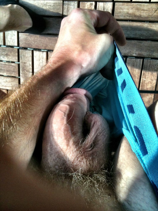njstud:  I just want to get a good sniff of that big packagenjstud.tumblr@gmail.com