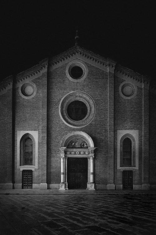 beautifulgreyscale:Restore by Mattia Mognetti