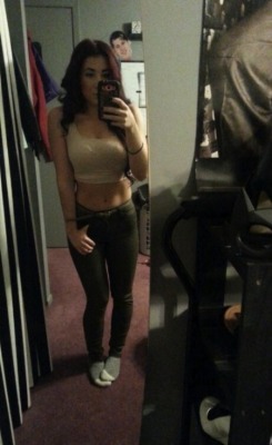 self-shot-nation:  if you are 18+, find a hot date: http://bit.do/TD9d American Self-Shot