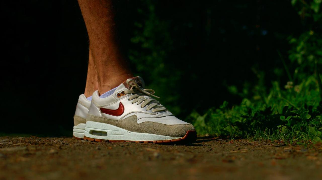 nike air max 1 bronze