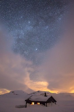 wonderous-world:  Gudvangen, Norway by Espen Haagensen 