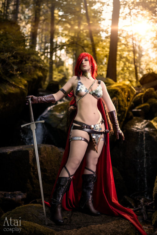 cosplayfanatics:  Red Sonja cosplay by Atai   Get 5 free contest entries when you make your first deposit on FanDuel! Sign up here: http://bit.ly/COSBALLFANS   