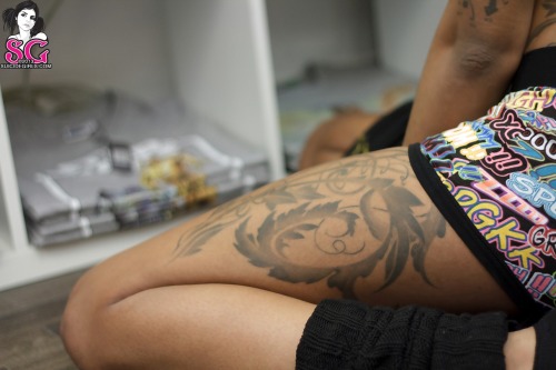 nomalez:www.SuicideGirls.com : OSMOZ (France) - Shop GeekI need to see @osmoz  back on Suicide Girls