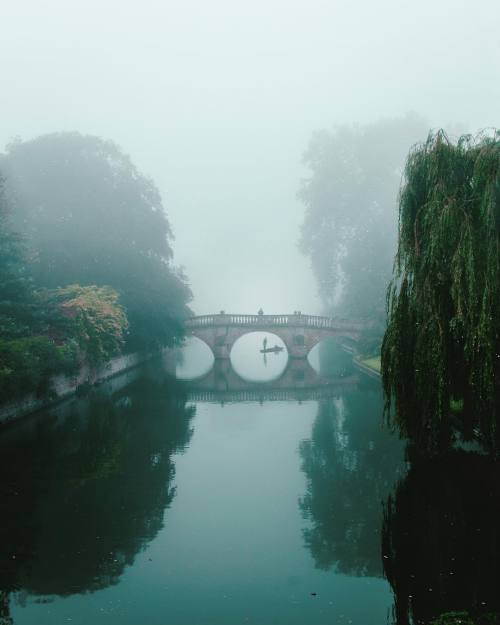 photogrist:Majestic fog in Cambridge, United Kingdom by Stefanos