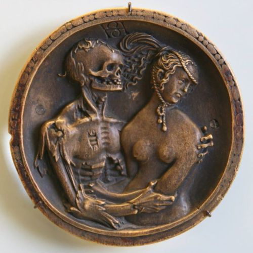 oursoulsaredamned:Hans Schwarz (Augsburg, c. 1492/93 - after 1532(?)): Death and the Maiden. Augsbur