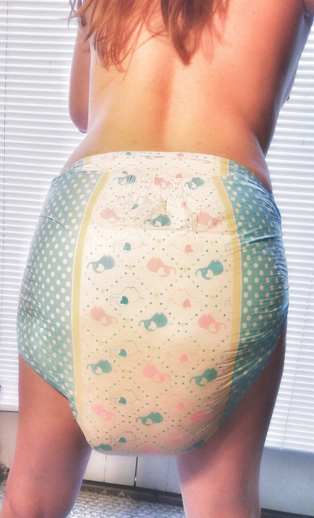 waryjanuary:You may have seen yesterday one of my asks dared me to treat myself with a double diaper