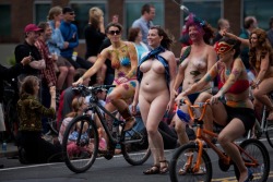 ekmsmac:  Freemont Solstice Parade, 2012.