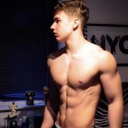 muscleteen:  You like it? Follow me @muscleteen Get 15% OFF 💸 on www.jjmalibu.com 🍍 Using Promo Code : MUSCLETEEN