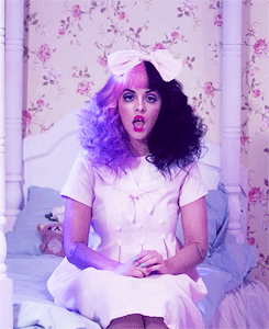 melaniemartinezupdated:  I see things that nobody else sees 