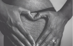 juicexkrew:  niggaturnt:  yo-slimdickens:  micdotcom:  Beautiful photo project empowers women to embrace their stretch marks Follow micdotcom   Turn Thee Fuck On !  I support this all the way   Mother earth couldn’t look any more beautiful. I love