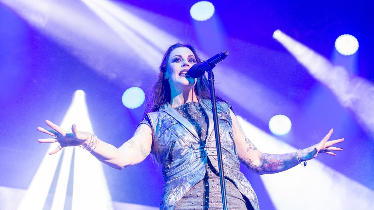 floor-jansen-goddess:  floor jansen  2018❤❤❤   