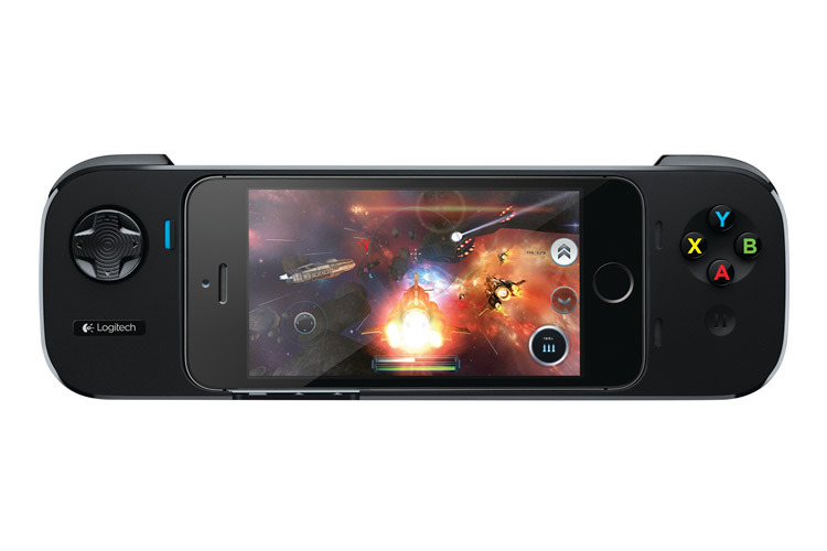 GEEK ART: LOGITECH POWERSHELL TURNS iPHONE INTO POWER GAMING HANDHELDS
Logitech’s new Powershell is one of the first gamepads tailor-made for iOS 7. Your iPhone 5, iPhone 5s, or fifth generation iPod Touch can be transformed into a powerful handheld...