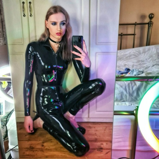 kittykat8311:Please dispose of your rubberdolls responsibly  👥️️🖤