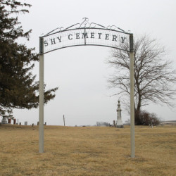 tanrhombus:  shy cemetery while driving around