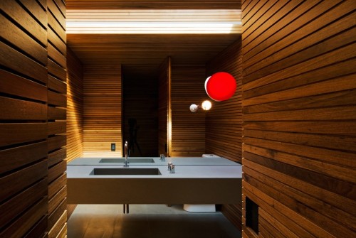 {I’m doing a Marcio Kogan day today for no real reason. I mean, the spaces are beautiful in th