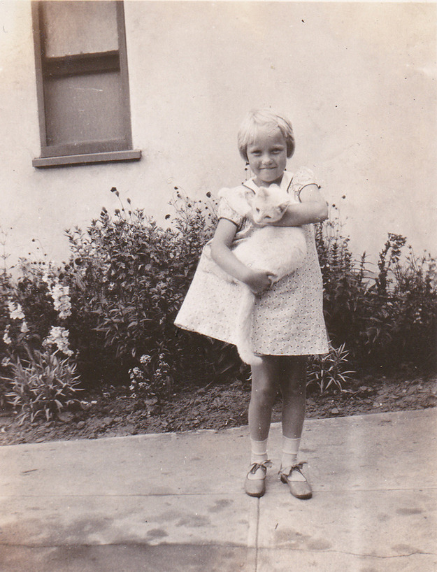 photojojo:  Happy Friday! Please enjoy these delightful vintage photos of girls and