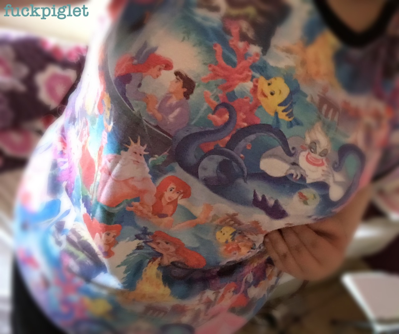 fuckpiglet:  darling it’s better down where it’s wetter take it from me 🦀🐠🐬🐳😉💕