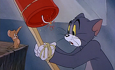 an-unconventional-lady:Jerry sends Tom flying in this Oscar winning Tom and Jerry animated short, The Yankee Doodle Mouse (May 11, 1943)