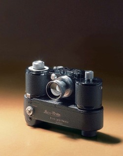 fromand:  leica motor [1941] 