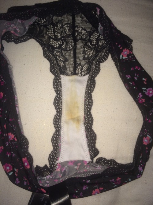 sleepingbeauty85:Some new panties we’ve bought! She got very wet in these and the smell is incredibl