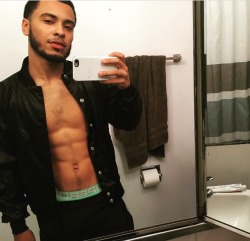 nycgrindrthots:  Mega thot Eric submitted