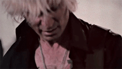 beejarmstrong:I wanna break your heart until it makes your stomach turn
