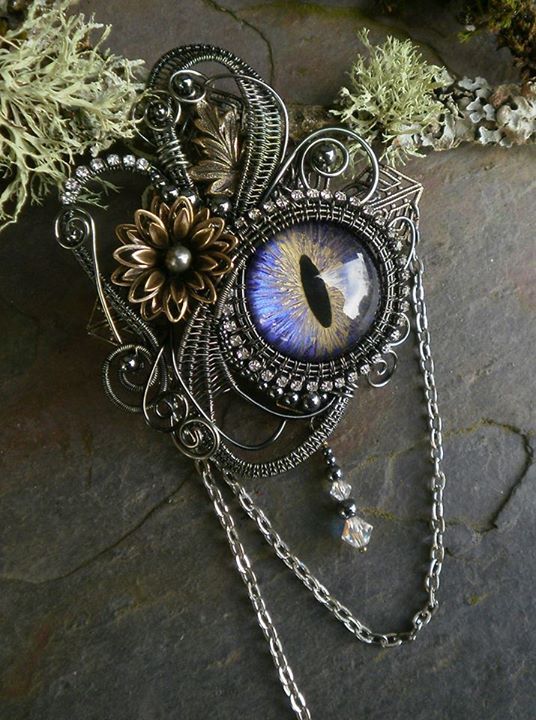 steampunktendencies:  Twited Sister Art Facebook |  Google + | Twitter  Steampunk