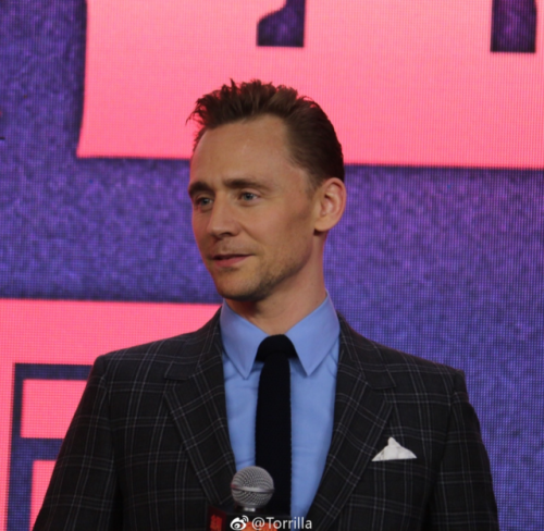 lolawashere:Tom Hiddleston attends the premiere of Kong: Skull Island in Beijing, China on March 16 