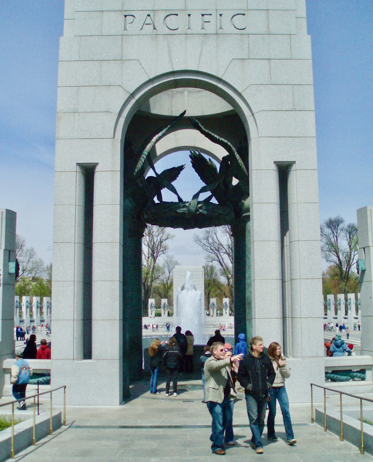 world-war-ii-memorial-national-mall-washington-dc-2007-although