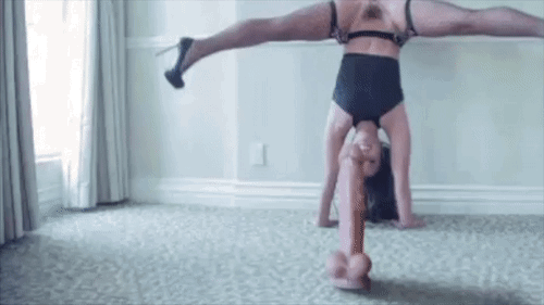 showyourbooty:  😳….👏👏😁