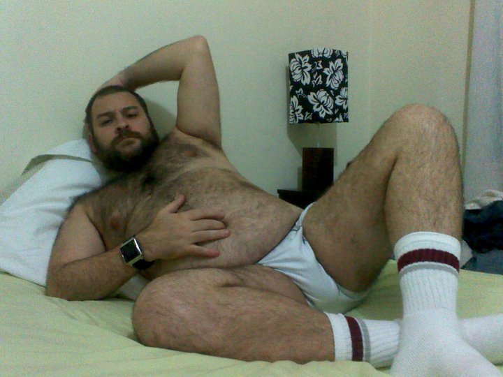 housebearsofatlanta:  Smell the crotch 