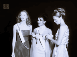 shahnyeol:“ And Miss World/Universe is … MISS INDIA! ”