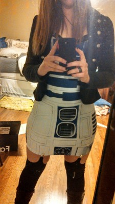 jyselle:  Artoo 2.0 dress on Jess 